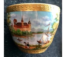 KPM (Königliche Porzellan-Manufaktur), XIX век. Чашка №1347