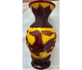 Фото: Ваза. Пекинское двухслойное стекло. Китай. Начало 20 века. № 3599 - Артикул №3599