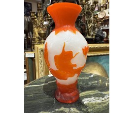 Фото: Ваза. Пекинское двухслойное стекло. Китай начало 20 века. № 3603 - Артикул №3603