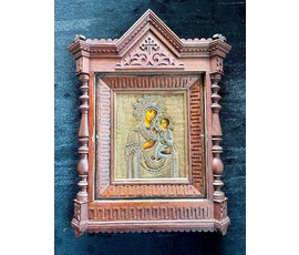 Иверская Пресвятая Богородица, Афон 19 век. Шитьё. Размер 22х 27,5 см. В родном киоте,размер 47х63 см. № 2159