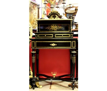 Столик в стиле "Наполеон III", XIX век (артикул №) - фото №1