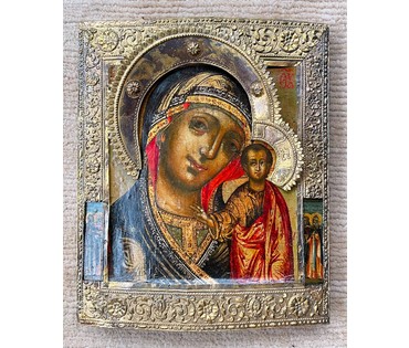 Казанская Пресвятая Богородица, 17 век. Круг Оружейной палаты. Темпера, доска, оклад (84) Размер 25х30 см. № 2067 (артикул №2067) - фото №6