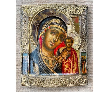 Казанская Пресвятая Богородица, 17 век. Круг Оружейной палаты. Темпера, доска, оклад (84) Размер 25х30 см. № 2067 (артикул №2067) - фото №7