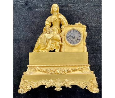 Часы каминные "Девушка, пишущая любовное письмо". Франция, 19 век. Бронза, золочение. Высота 46 см. № 2887 (артикул №2887) - фото №1