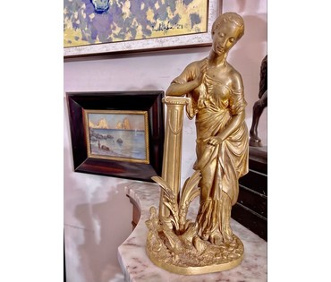 Скульптура "Девушка и птица", 19 век. Россия. Бронза, золочение. Высота 33 см. № 3334 (артикул №3334) - фото №1